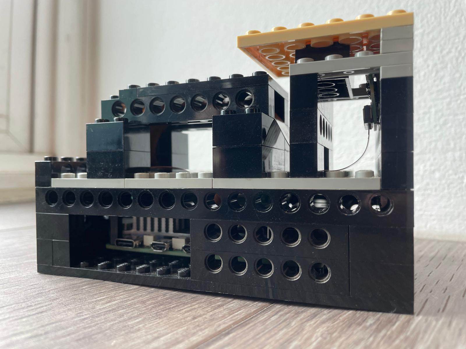 raspberry-pi-ai-kit-lego-case